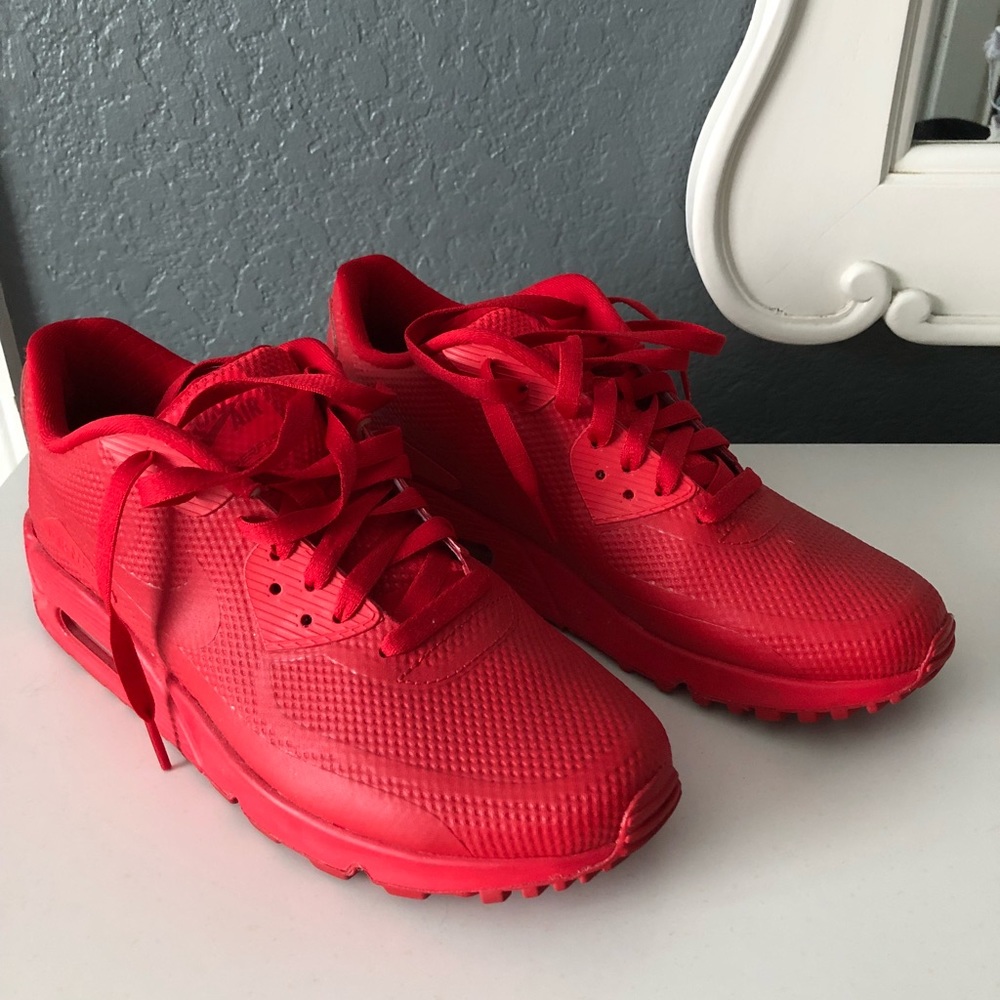 Nike ID red air max